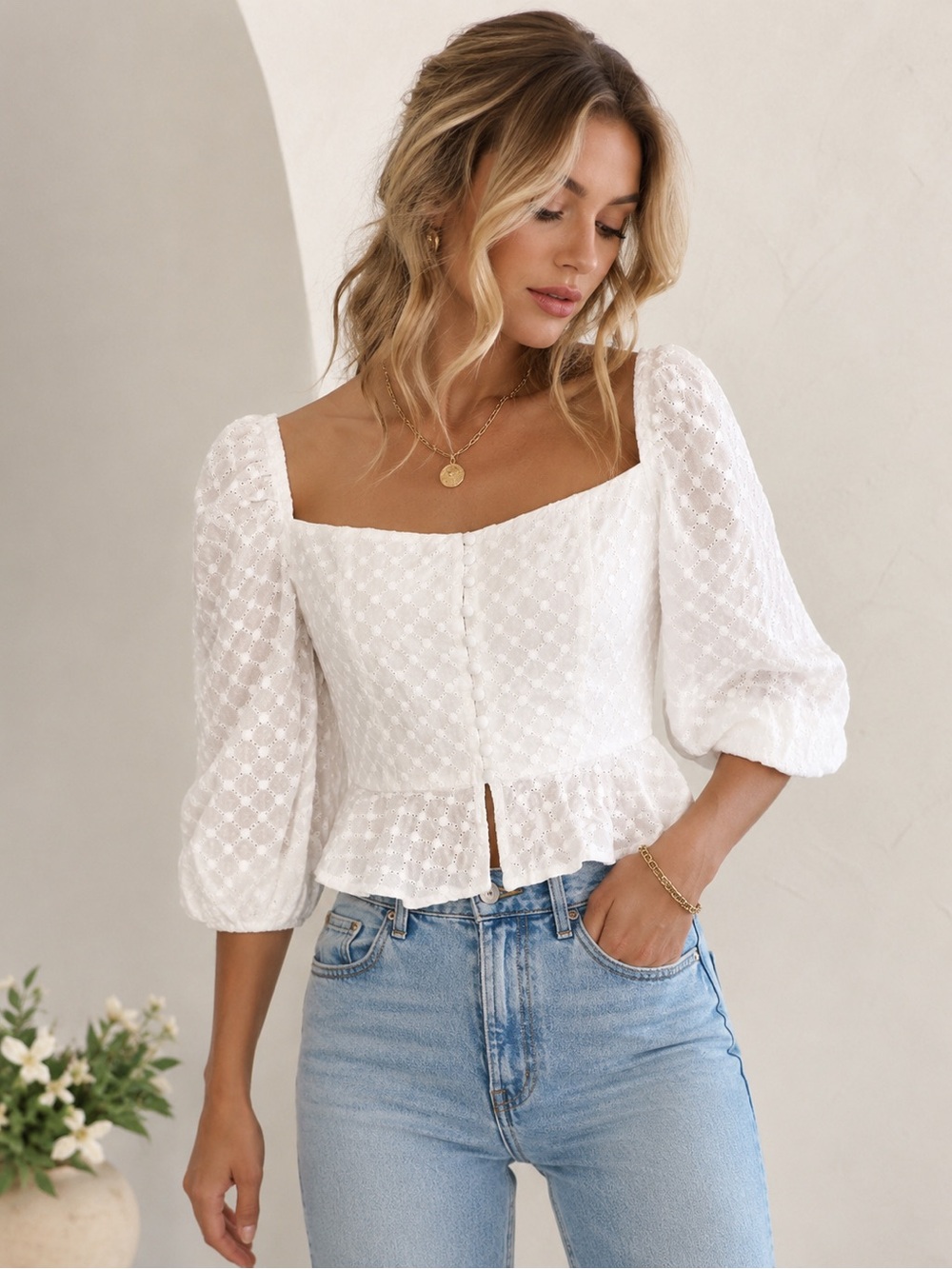 Forever 21 White Eyelet Ruffle Sleeve Bodice Cropped Peplum Top Size Medium